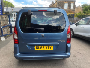 2015 Peugeot Partner Tepee 1.6 Bluehdi Allure Euro 6 (s/s) 5dr in Blue — image 4
