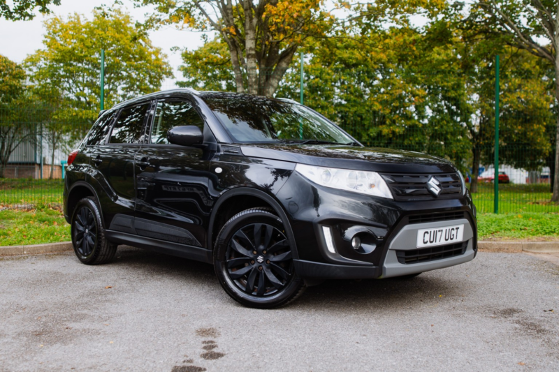 2017 Suzuki Vitara 1.6 Kuro in Black — image 1