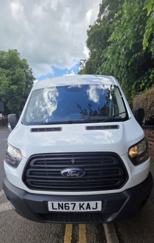 2017 Ford Transit 2.0 350 Ecoblue in White — image 4