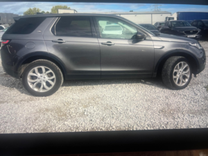 2018 Land Rover Discovery Sport 2.0 Sd4 Hse Luxury SUV 5dr Diesel Auto 4WD Euro 6 (s/s) (240 Ps) in Grey — image 3