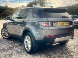 2018 Land Rover Discovery Sport 2.0 Sd4 Hse Luxury SUV 5dr Diesel Auto 4WD Euro 6 (s/s) (240 Ps) in Grey — image 4
