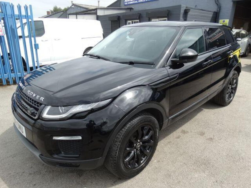 2018 Land Rover Range Rover Evoque 2.0 Td4 Se Tech 4WD Euro 6 (s/s) 5dr in Black — image 1