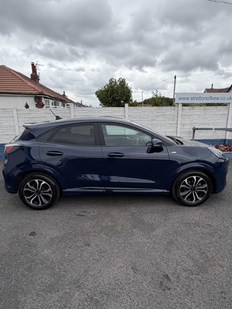 2023 Ford Puma 1.0 Puma St-Line 5 Door 1.0l Ecoboost 155ps Mhev 6 Speed Manual in Blue — image 1