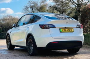 2024 Tesla Model Y Auto Rwd 5dr in White — image 4