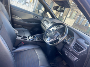 2018 Nissan Leaf 40kwh N-Connecta in Grey — image 5