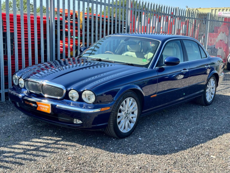 2003 Jaguar Xj 3.6 Xj8 Se 4dr in Blue — image 1