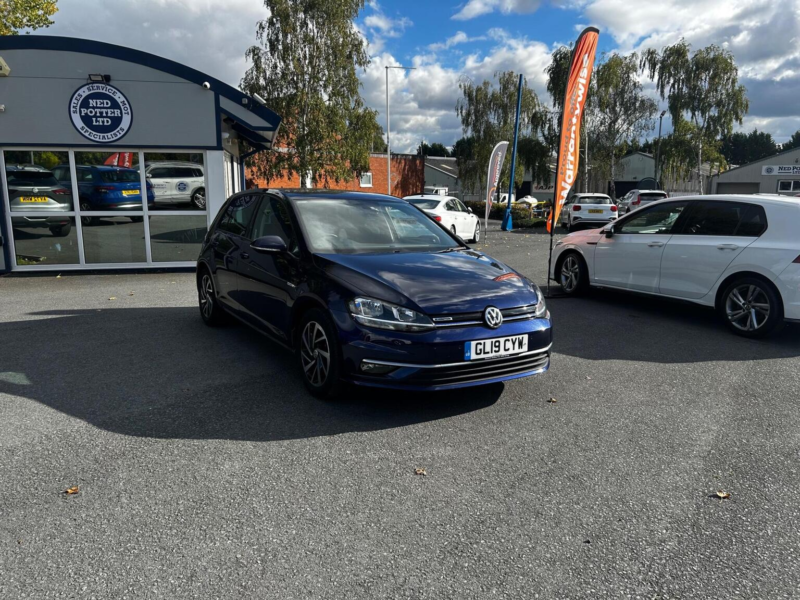 2019 Volkswagen Golf 1.5 Tsi Evo Match Euro 6 (s/s) 5dr in Blue — image 1