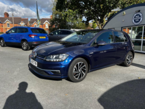 2019 Volkswagen Golf 1.5 Tsi Evo Match Euro 6 (s/s) 5dr in Blue — image 3