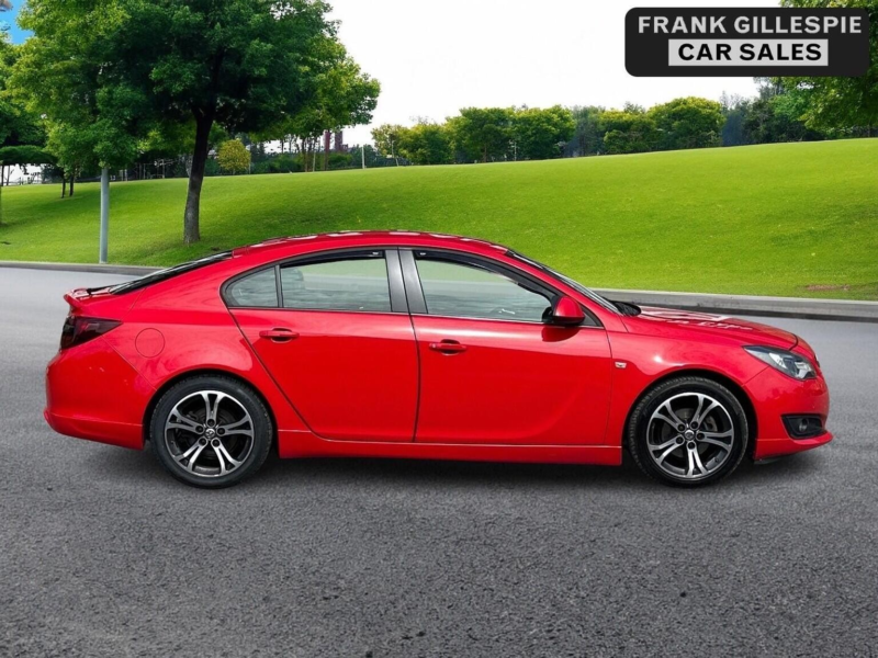 2015 Vauxhall Insignia 2.0 Cdti Ecoflex Limited Edition Euro 5 (s/s) 5dr in Red — image 1