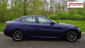 2020 Alfa Romeo Giulia 2.0t Super Auto Euro 6 (s/s) 4dr in Blue — image 5