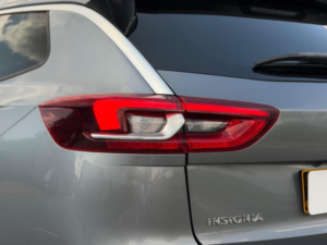 2018 Vauxhall Insignia 2.0 Turbo D Blueinjection Sri Vx Line Nav Sports Tourer Auto Euro 6 (s/s) 5dr in Grey — image 6