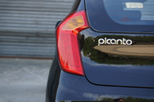 2012 Kia Picanto 1.0 1 in Black — image 6