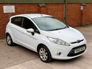 2011 Ford Fiesta 1.25 Zetec 5dr in White — image 2