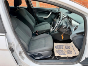 2011 Ford Fiesta 1.25 Zetec 5dr in White — image 3