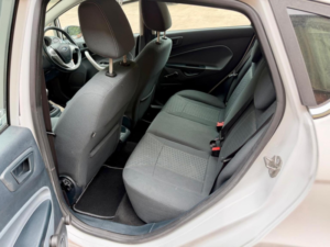 2011 Ford Fiesta 1.25 Zetec 5dr in White — image 6
