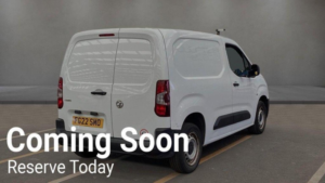 2022 Vauxhall Combo 1.5 Turbo D 2000 Dynamic L1 H1 Euro 6 5dr in White — image 4