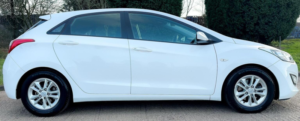 2012 Hyundai I30 1.6 Crdi Style Nav Auto Euro 5 5dr in White — image 6
