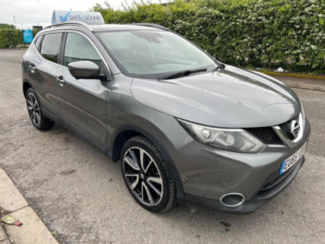 2015 Nissan Qashqai 1.2 Dig-T Tekna 2WD Euro 6 (s/s) 5dr in Grey — image 2