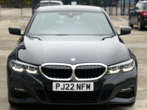 2022 BMW 3 Series 2.0 320i M Sport Auto Euro 6 (s/s) 4dr in Black — image 4