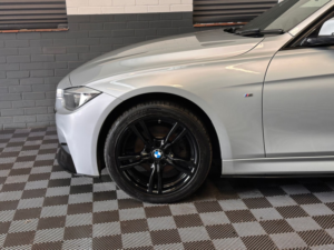 2015 BMW 3 Series 2.0 320d M Sport Saloon 4dr Diesel Auto Xdrive Euro 5 (s/s) (184 Ps) in Silver — image 5