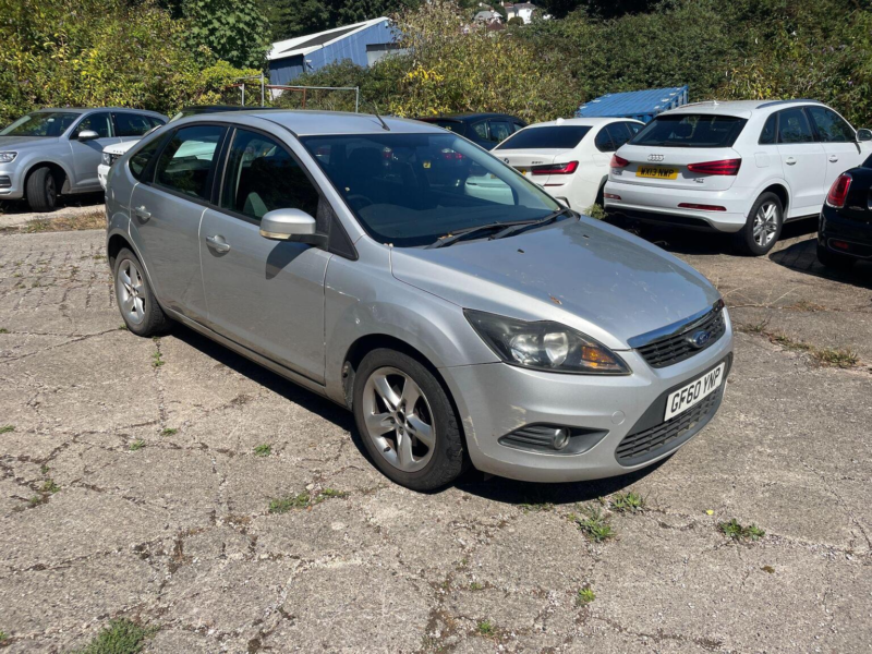 2010 Ford Focus 1.6 Zetec 5dr in Silver — image 1