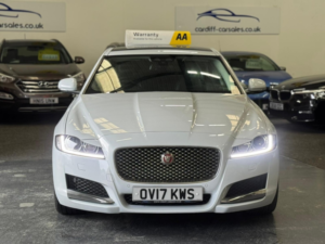 2017 Jaguar Xf 2.0 D Portfolio in White — image 3