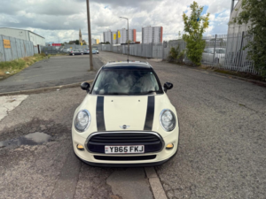 2015 MINI Hatch 1.5 Cooper D Euro 6 (s/s) 5dr in White — image 6