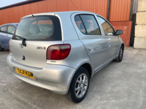 2001 Toyota Yaris 1.3 Vvt-I 16v Cdx 5dr in Other — image 5