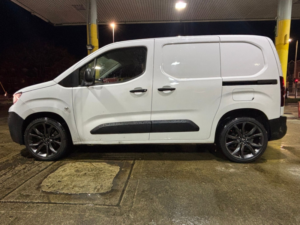 2019 Peugeot Partner 1.6 Bluehdi 1000 Professional in White — image 4