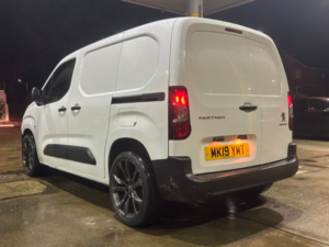 2019 Peugeot Partner 1.6 Bluehdi 1000 Professional in White — image 5