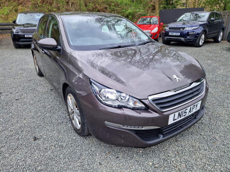 2015 Peugeot 308 1.6 Hdi Active in Grey — image 1