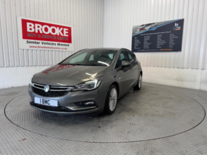 2017 Vauxhall Astra 1.4i Turbo Elite Nav Euro 6 5dr in Grey — image 6