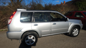 2004 Nissan X-Trail 2.2 Dci Sport in Silver — image 2