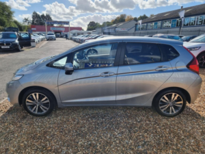 2015 Honda Jazz 1.3 I-Vtec Ex Navi Euro 6 (s/s) 5dr in Silver — image 4