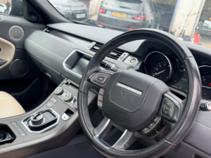 2018 Land Rover Range Rover Evoque Td4 Hse Dynamic Lux in Black — image 2