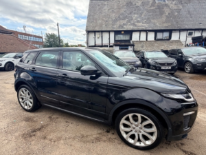 2018 Land Rover Range Rover Evoque Td4 Hse Dynamic Lux in Black — image 5