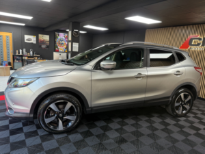 2016 Nissan Qashqai 1.2 Dig-T N-Connecta SUV 5dr Petrol Manual 2WD Euro 6 (s/s) (115 Ps) in Silver — image 6