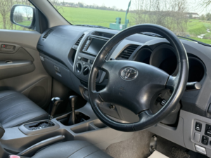 2009 Toyota Hilux 3.0 D-4d Invincible in Silver — image 6