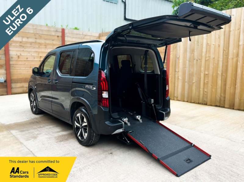 2024 Peugeot Rifter 4 SEAT Auto Wheelchair Accessible Disabled Access Vehicle Wav in Blue — image 1