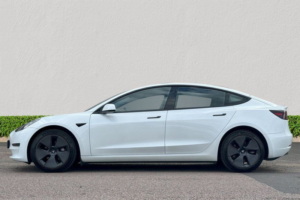 2021 Tesla Model 3 (dual Motor) Long Range Saloon 4dr Electric Auto 4wde (346 Ps) in White — image 4