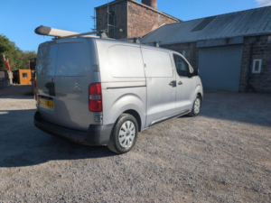 2022 Citroen Dispatch 1.5 Bluehdi 1000 Enterprise Pro M Fwd 2 Euro 6 (s/s) 6dr in Grey — image 2