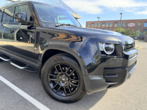 2021 Land Rover Defender 110 3.0 D200 Mhev S in Black — image 4