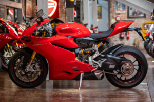 2016 Ducati 1299 Panigale *s Model - Just 533 Miles!* in Red — image 3