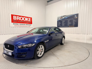 2016 Jaguar Xe 2.0d Prestige Auto Euro 6 (s/s) 4dr in Blue — image 3