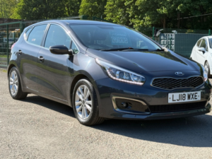 2018 Kia Ceed 1.6 Crdi 2 Hatchback 5dr Diesel Manual Euro 6 (s/s) (134 Bhp) in Multicolour — image 3