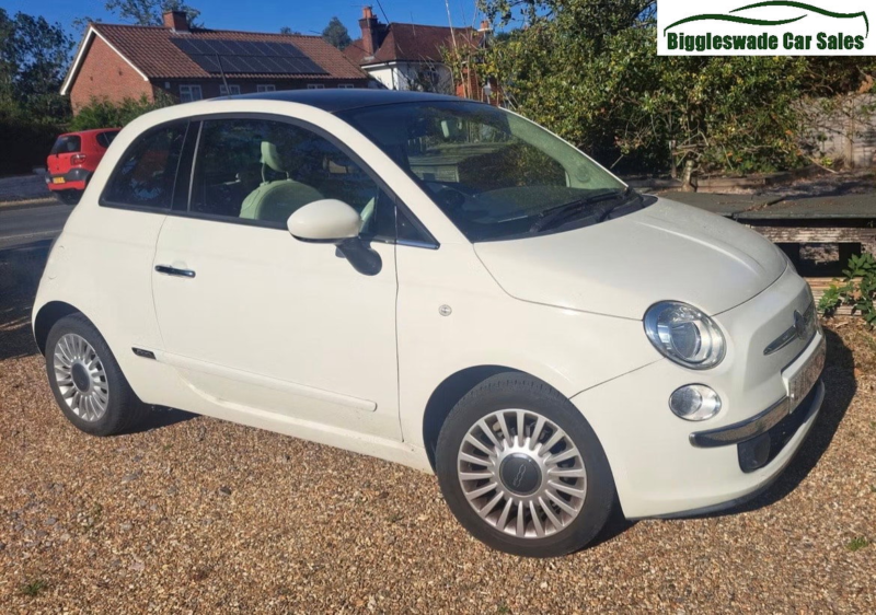 2012 Fiat 500 1.2 Lounge Hatchback 3dr Petrol Manual Euro 4 (69 Bhp) in White — image 1