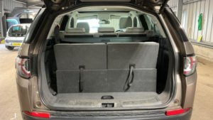 2016 Land Rover Discovery Sport Td4 Hse Black in Brown — image 5