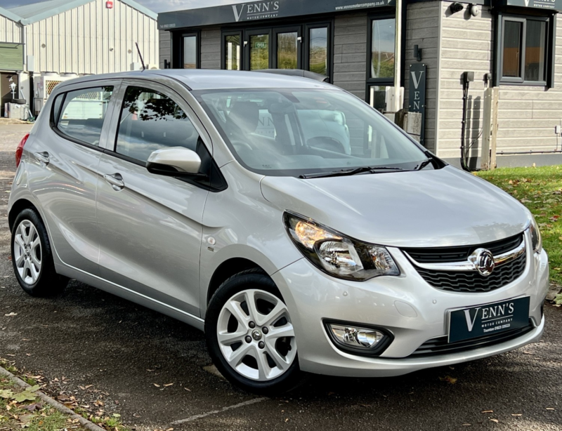 2018 Vauxhall Viva 1.0 I Se in Silver — image 1