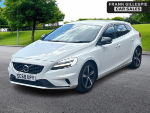 2018 Volvo V40 2.0 T2 Gpf R-Design Nav Plus Euro 6 (s/s) 5dr in White — image 4