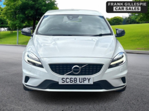 2018 Volvo V40 2.0 T2 Gpf R-Design Nav Plus Euro 6 (s/s) 5dr in White — image 5